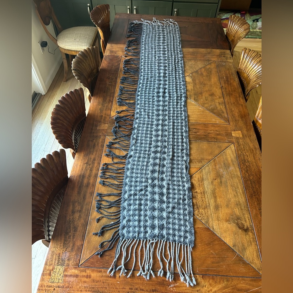 Banana Republic Women’s Winter Gray Scarf, Soft Cashmere Blend - Picture 2 of 5